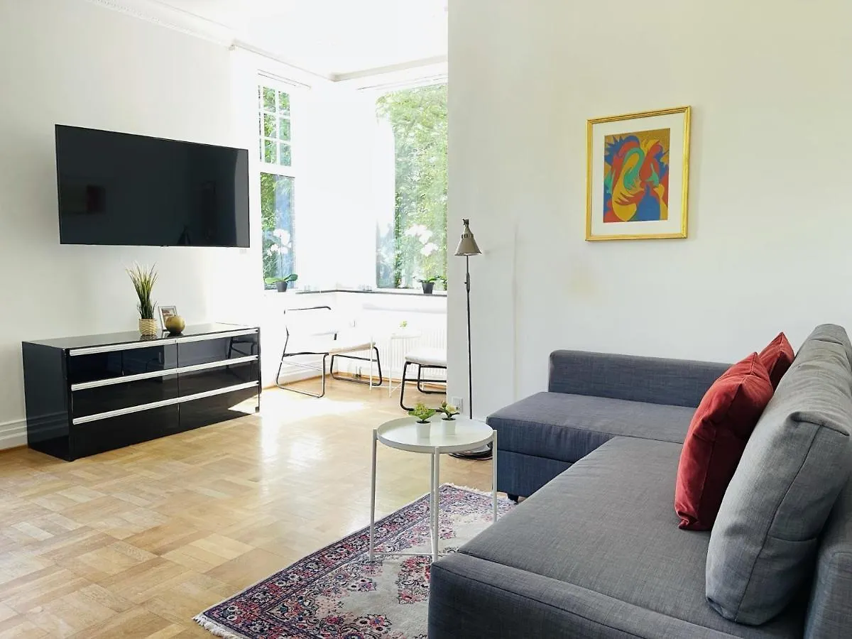 Aday - Aalborg Mansion - Open Bright Apartment With Garden