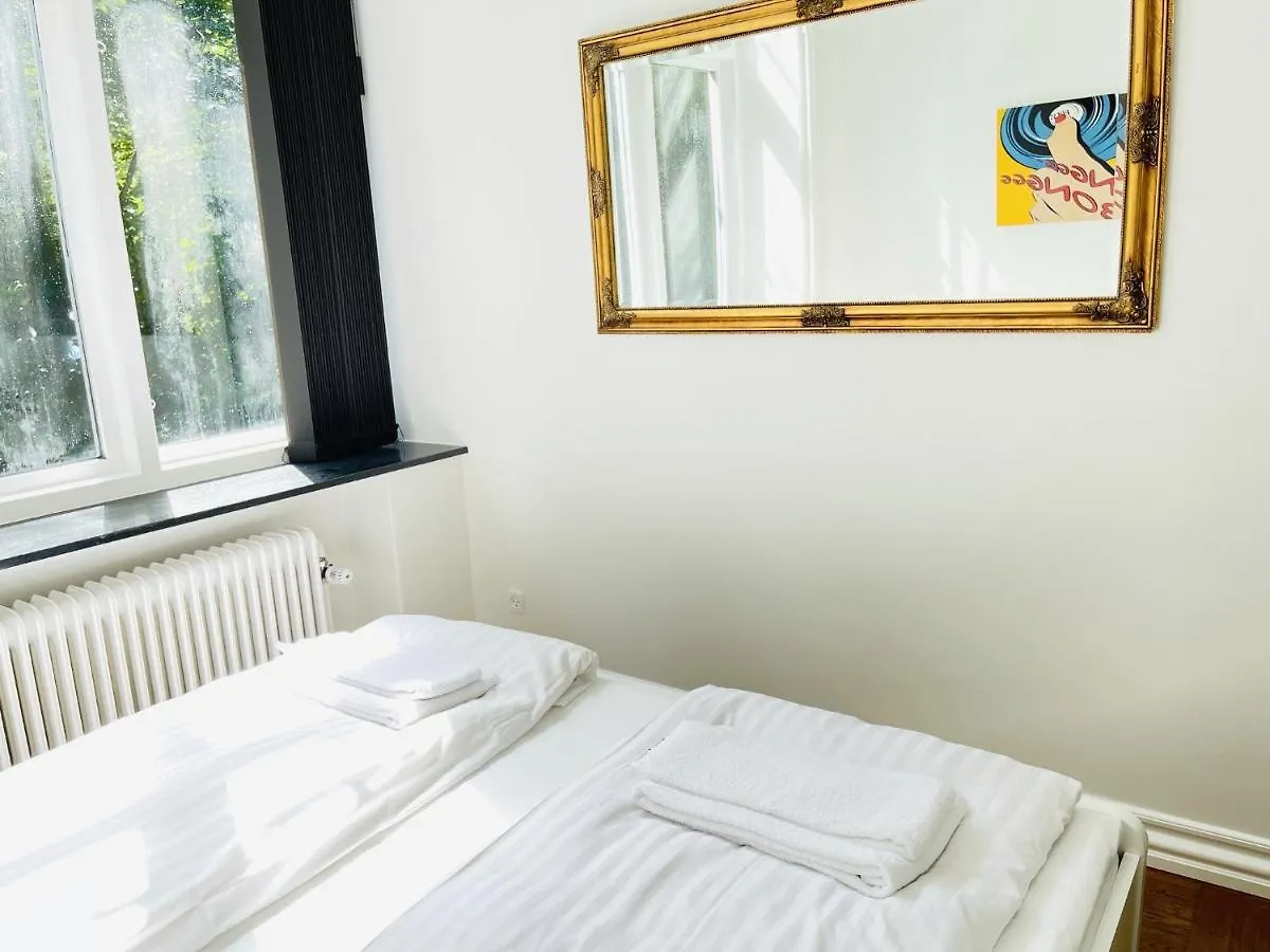 Aday - Aalborg Mansion - Open Bright Apartment With Garden Denemarken