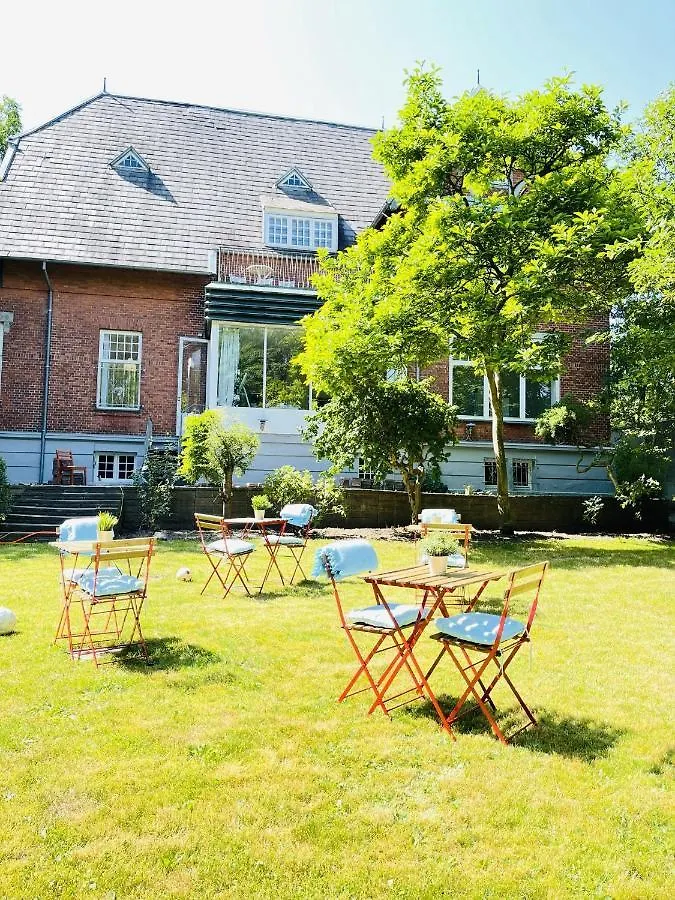 Aday - Aalborg Mansion - Open Bright Apartment With Garden